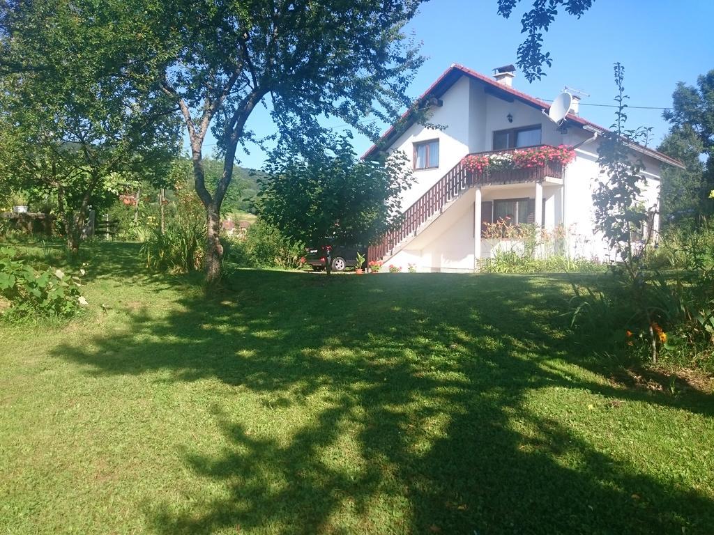 Apartment Manda Rakovica Esterno foto