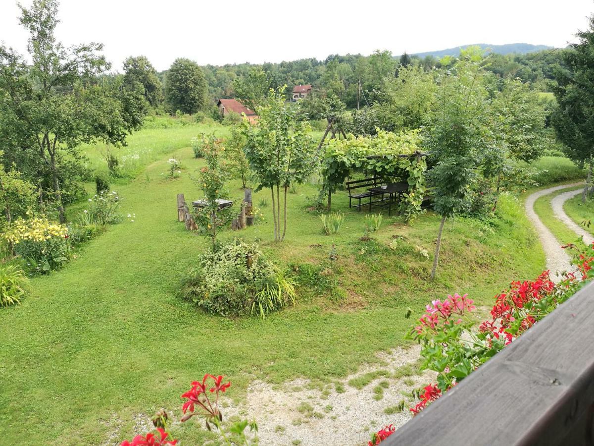 Apartment Manda Rakovica Esterno foto