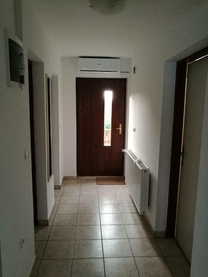 Apartment Manda Rakovica Esterno foto
